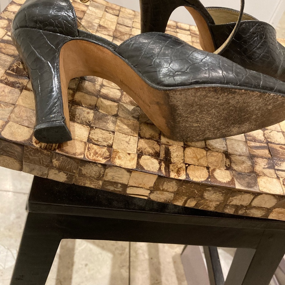 Classy Pumps - image 7